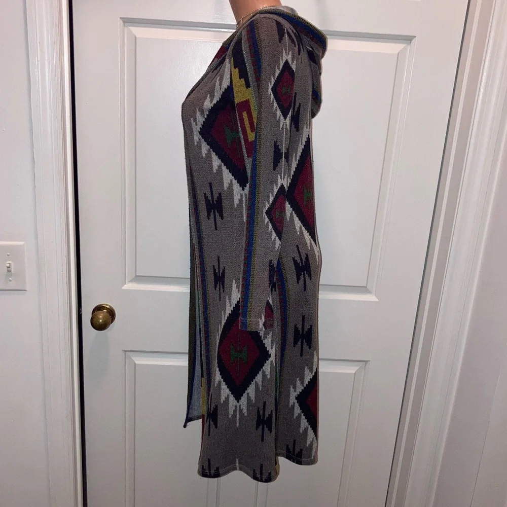 Joyce Leslie long, geometric Aztec cardigan Junior XS - Picture 5 of 14